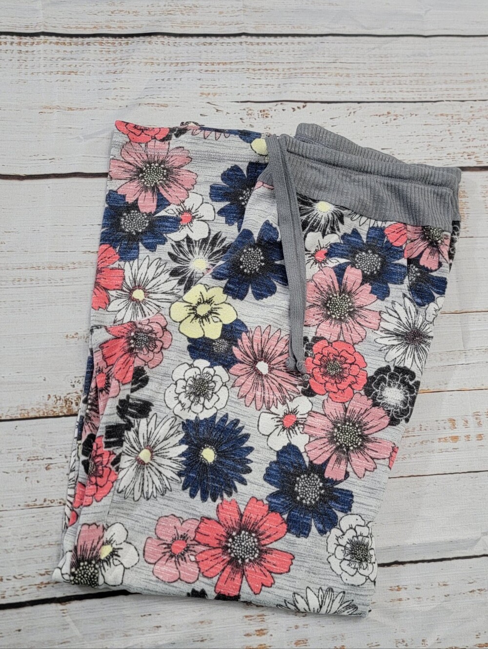 Womens  Floral Print Gray Drawstring Pj Pants - Pink & Blue Flowers